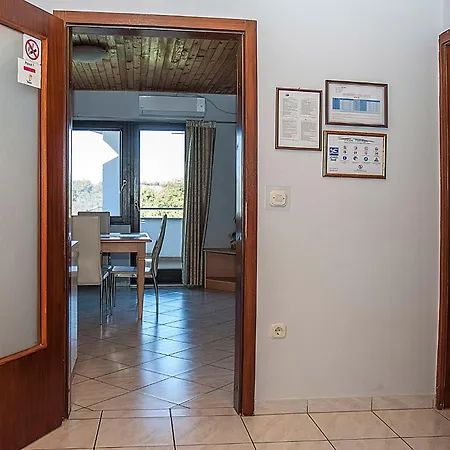 Paolija 4 * Bužinija