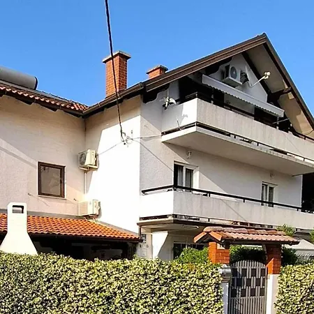Paolija 4 Lejlighed Bužinija